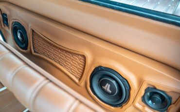 Chevrolet-CK-Pickup-1500-1985-Pickup-Truck-30