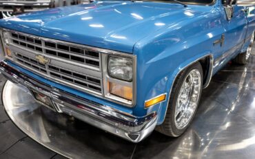 Chevrolet-CK-Pickup-1500-1985-Pickup-Truck-32