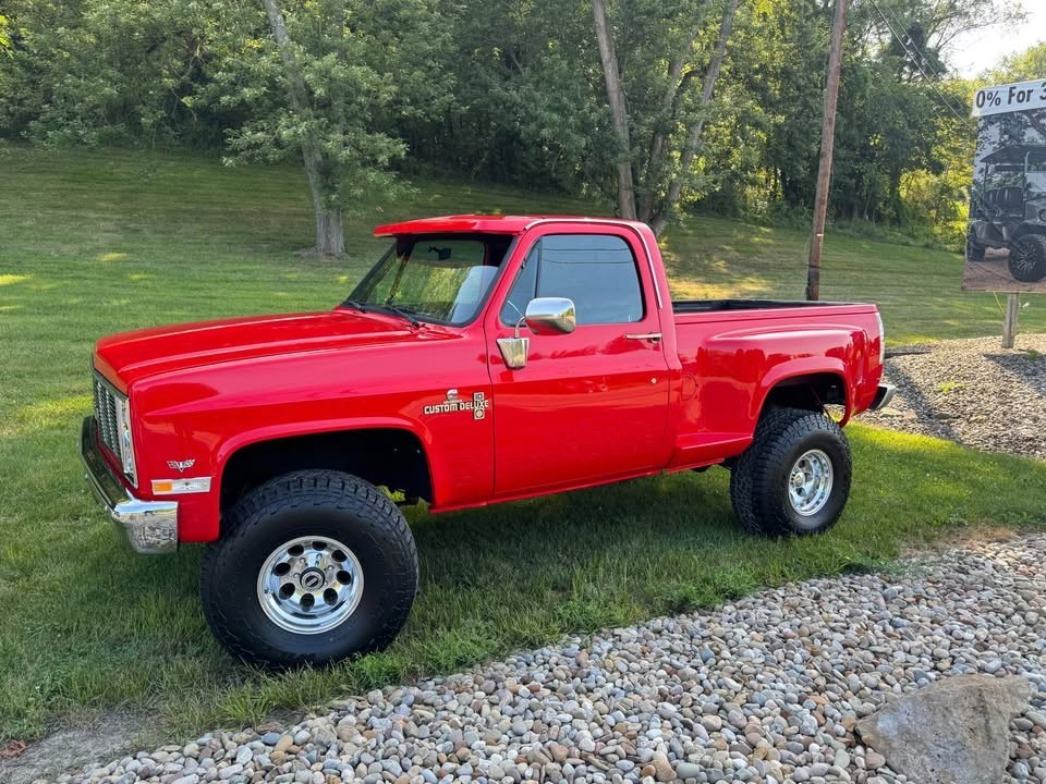 Chevrolet-CK-Pickup-1500-1985-Standard-Cab-Pickup-1