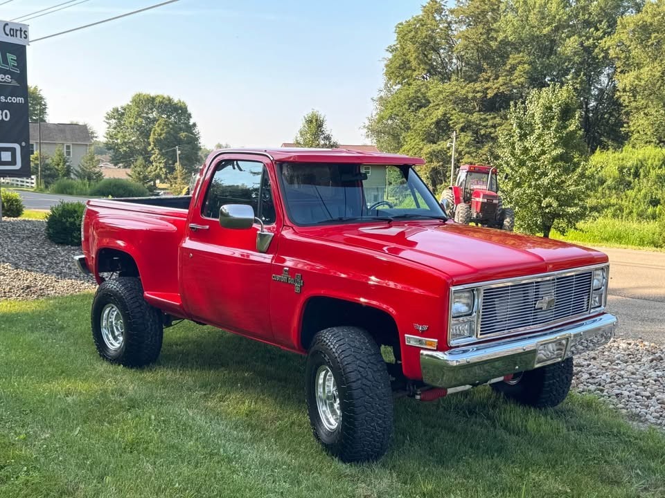 Chevrolet-CK-Pickup-1500-1985-Standard-Cab-Pickup
