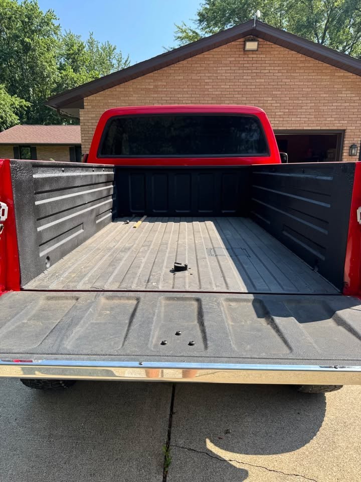 Chevrolet-CK-Pickup-1500-1985-Standard-Cab-Pickup-7
