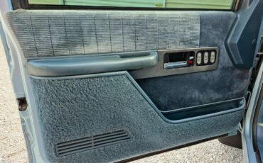 Chevrolet-CK-Pickup-1500-1990-25