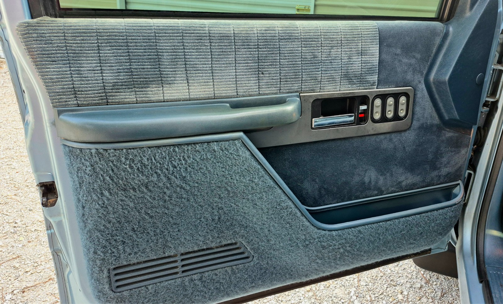 Chevrolet-CK-Pickup-1500-1990-25