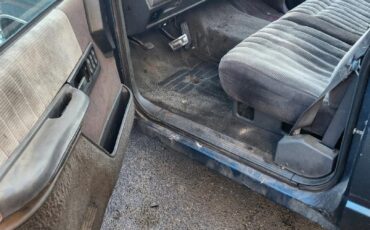 Chevrolet-CK-Pickup-1500-1990-Standard-Cab-Pickup-11