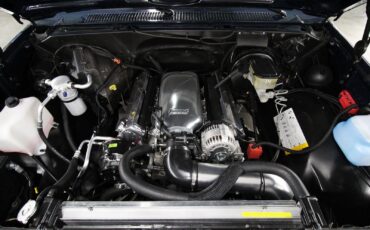 Chevrolet-CK-Pickup-1986-Beautiful-RestoMod-1