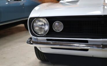 Chevrolet-Camaro-1967-Arctic-White-Black-1