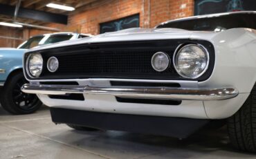 Chevrolet-Camaro-1967-Arctic-White-Black-12