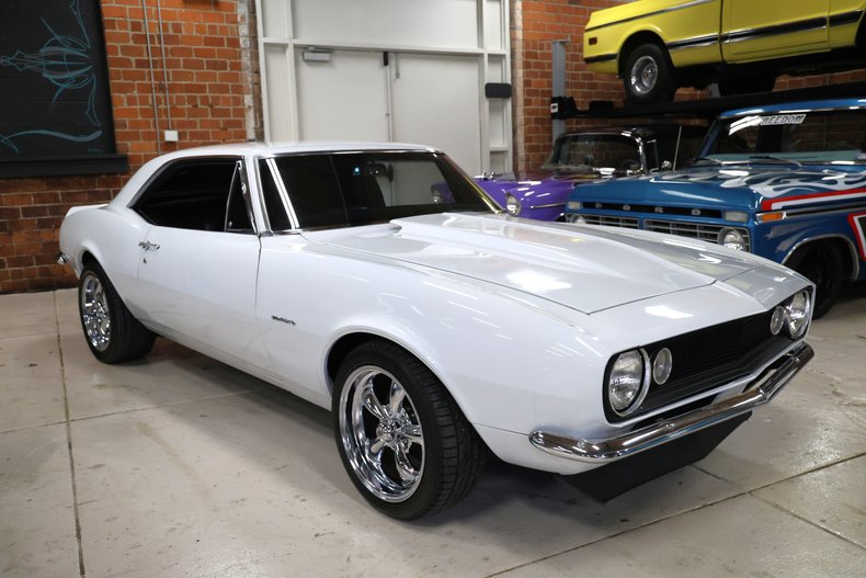 Chevrolet-Camaro-1967-Arctic-White-Black-13