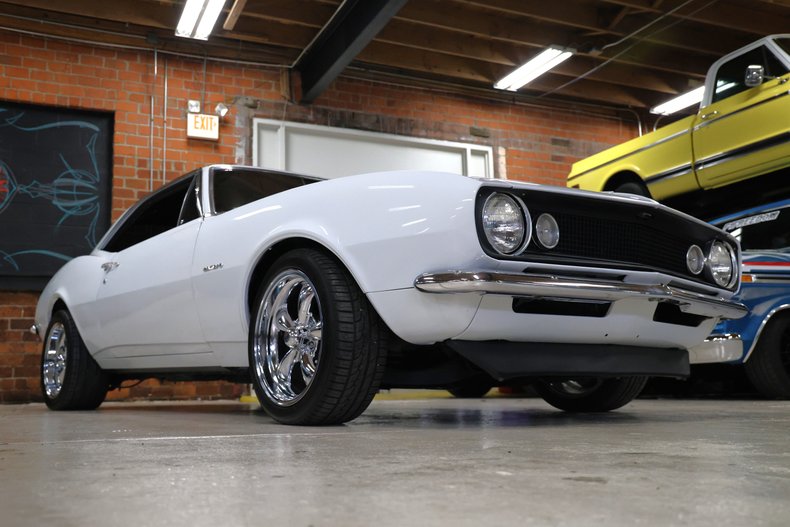 Chevrolet-Camaro-1967-Arctic-White-Black-14