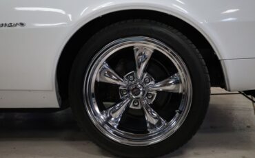 Chevrolet-Camaro-1967-Arctic-White-Black-15