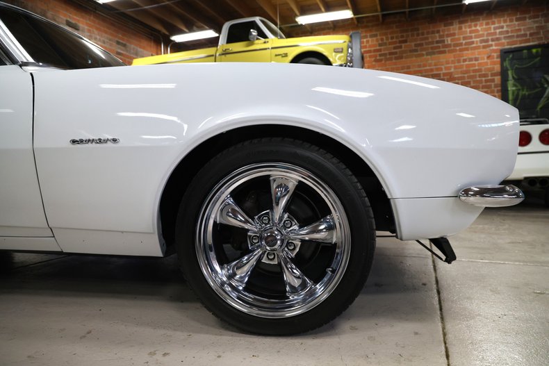 Chevrolet-Camaro-1967-Arctic-White-Black-16