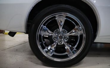 Chevrolet-Camaro-1967-Arctic-White-Black-17
