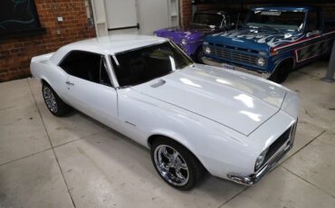 Chevrolet-Camaro-1967-Arctic-White-Black-2