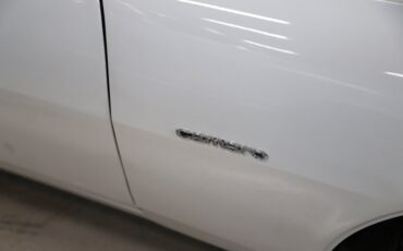 Chevrolet-Camaro-1967-Arctic-White-Black-20