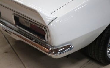 Chevrolet-Camaro-1967-Arctic-White-Black-32
