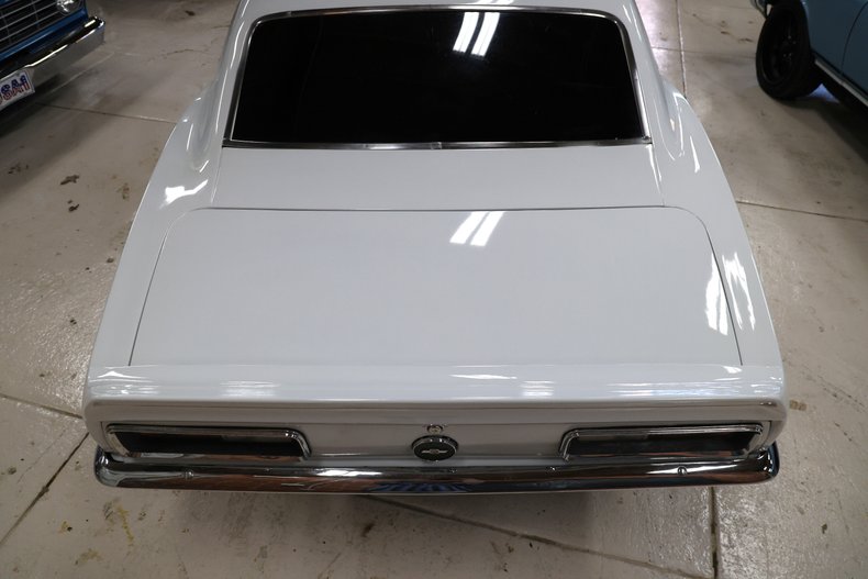 Chevrolet-Camaro-1967-Arctic-White-Black-36