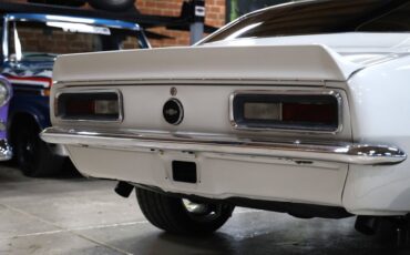 Chevrolet-Camaro-1967-Arctic-White-Black-37