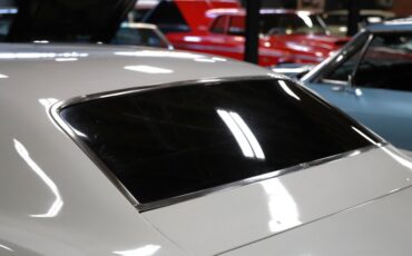 Chevrolet-Camaro-1967-Arctic-White-Black-43