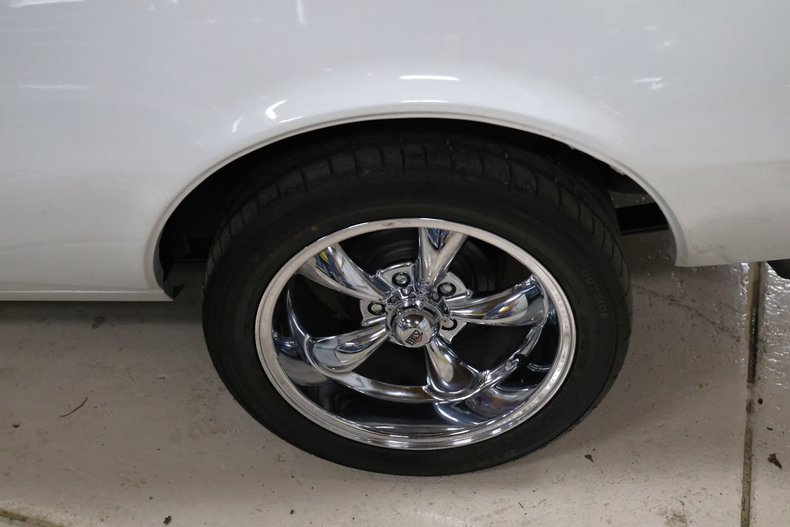 Chevrolet-Camaro-1967-Arctic-White-Black-6