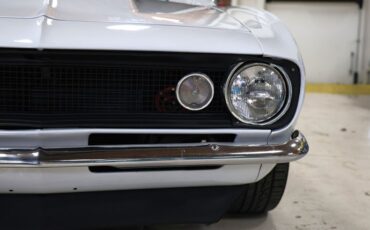 Chevrolet-Camaro-1967-Arctic-White-Black-8