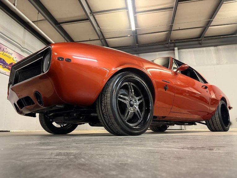 Chevrolet-Camaro-1967-Burnt-Orange-Black-14
