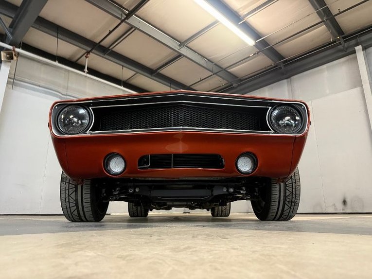 Chevrolet-Camaro-1967-Burnt-Orange-Black-4