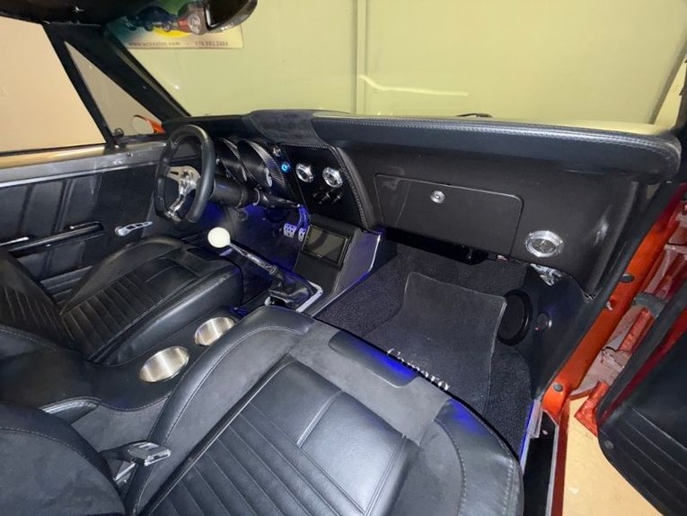 Chevrolet-Camaro-1967-Burnt-Orange-Black-49