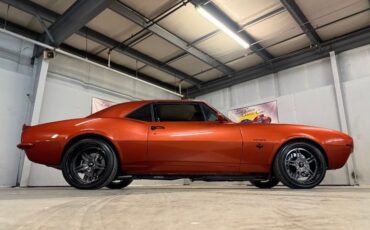 Chevrolet-Camaro-1967-Burnt-Orange-Black-5