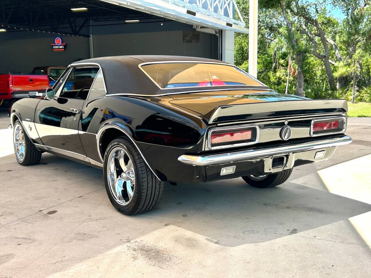 Chevrolet-Camaro-1967-Convertible-10