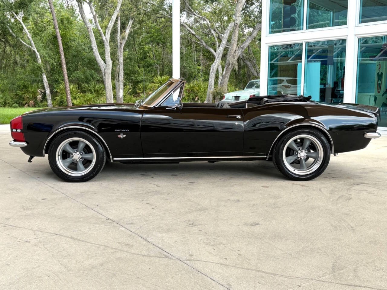 Chevrolet-Camaro-1967-Convertible-10
