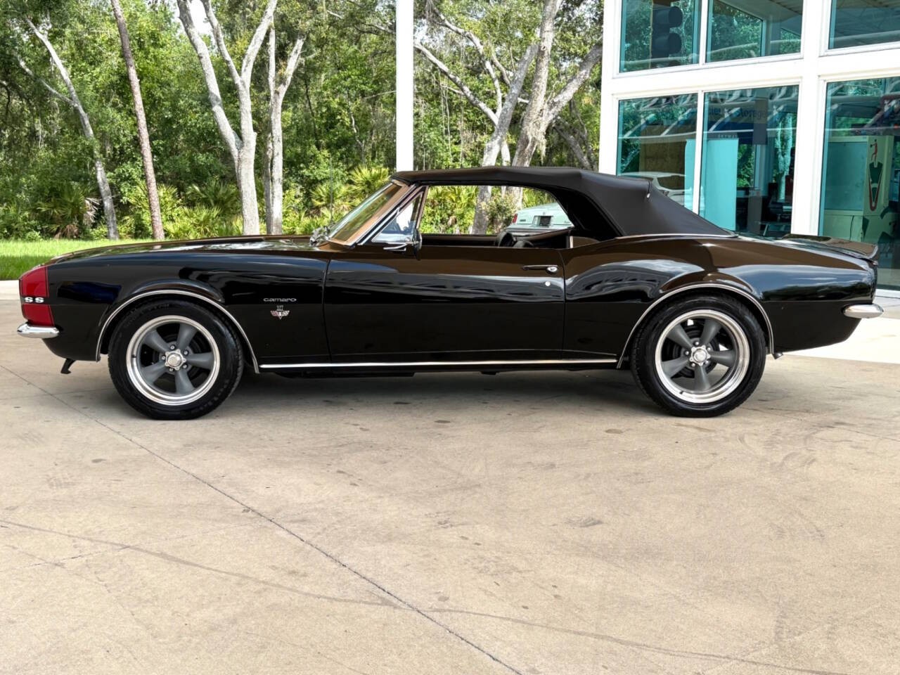 Chevrolet-Camaro-1967-Convertible-22