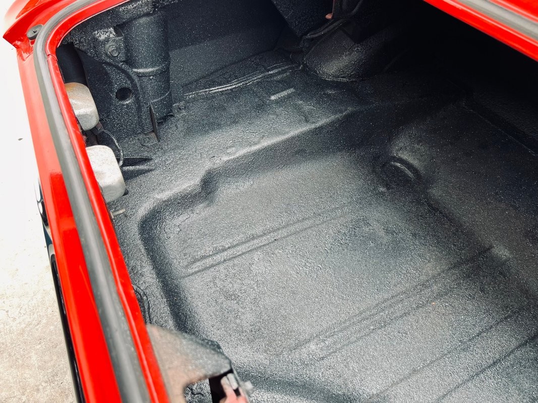 Chevrolet-Camaro-1967-Convertible-29