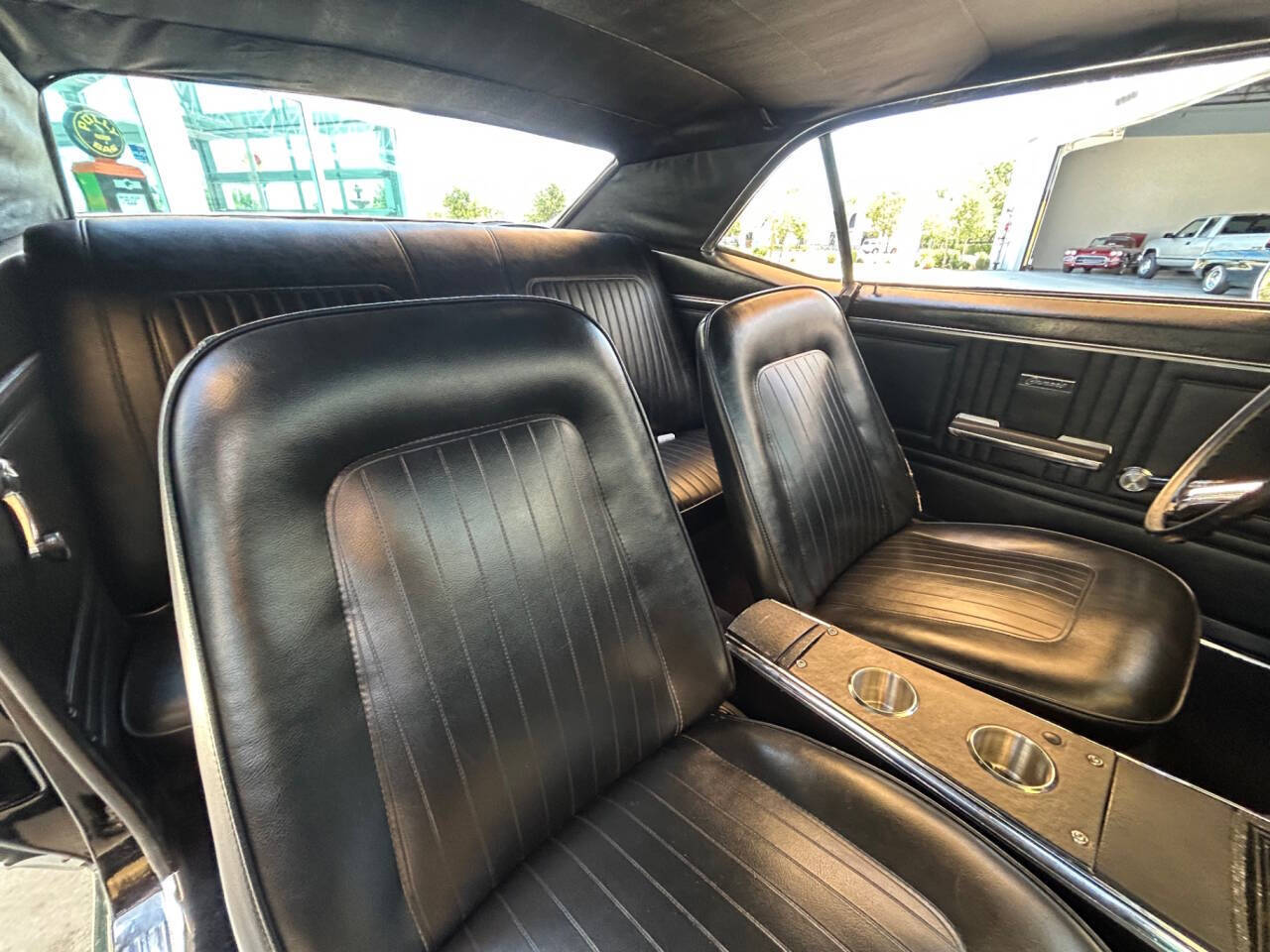 Chevrolet-Camaro-1967-Convertible-32