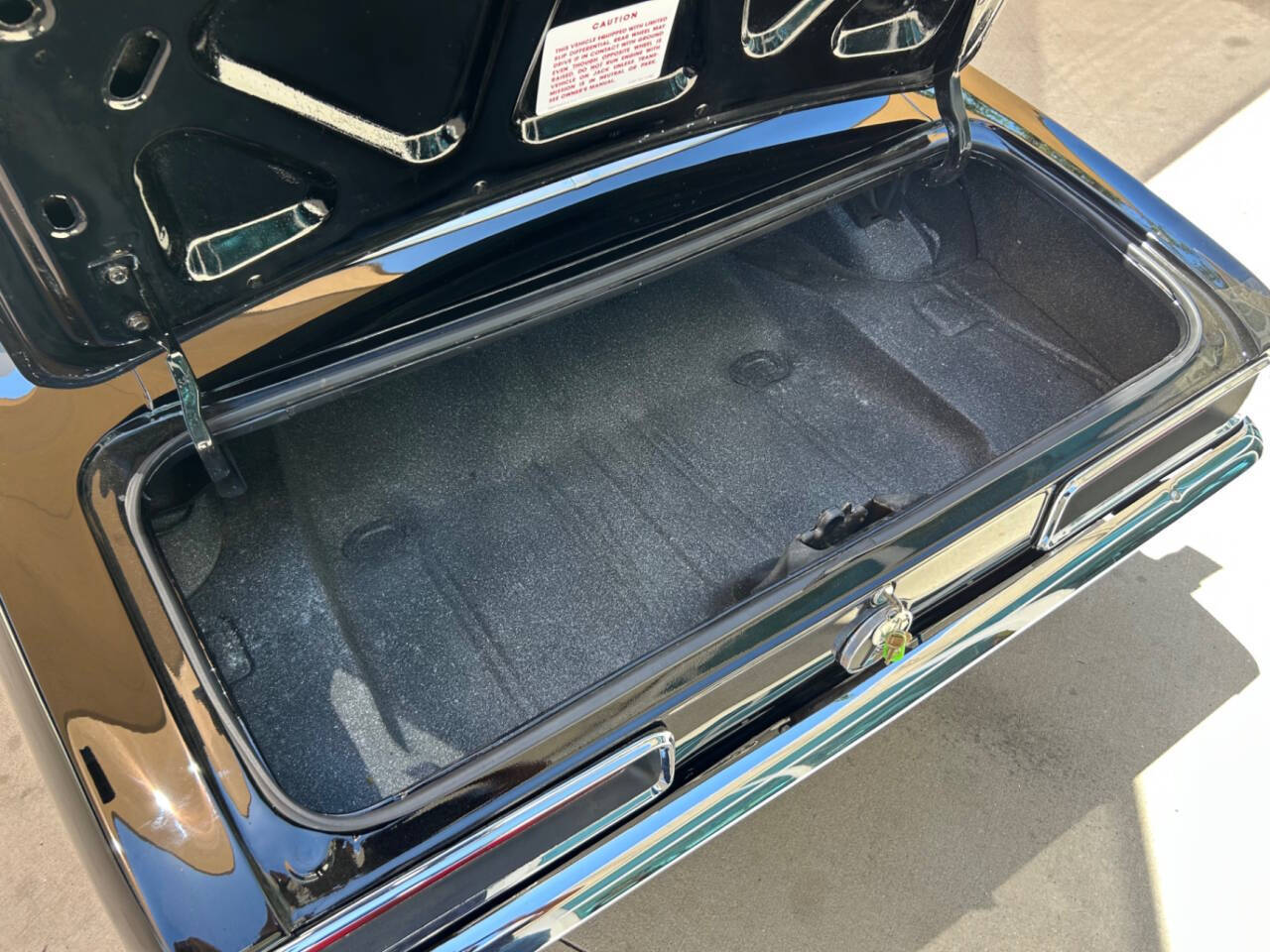 Chevrolet-Camaro-1967-Convertible-9