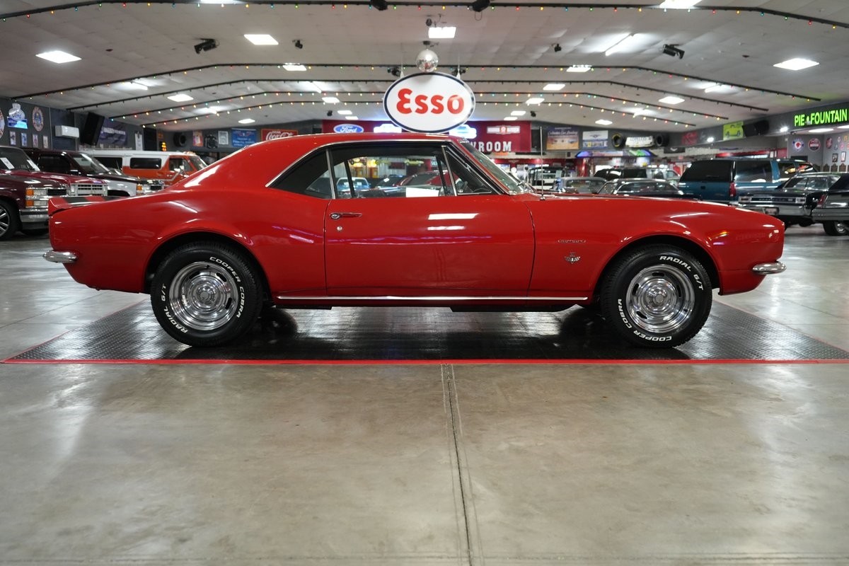 Chevrolet-Camaro-1967-Coupe-23