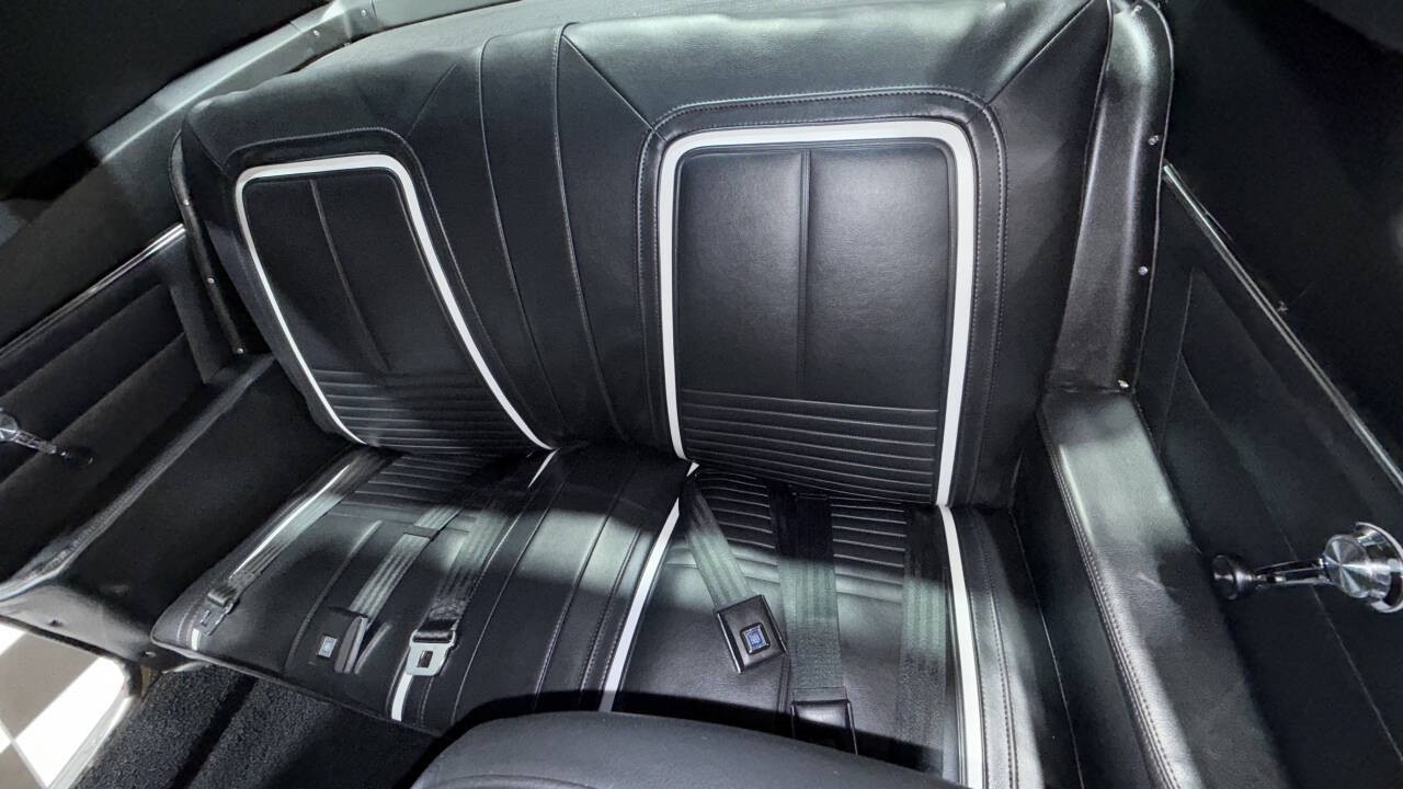 Chevrolet-Camaro-1967-Coupe-25