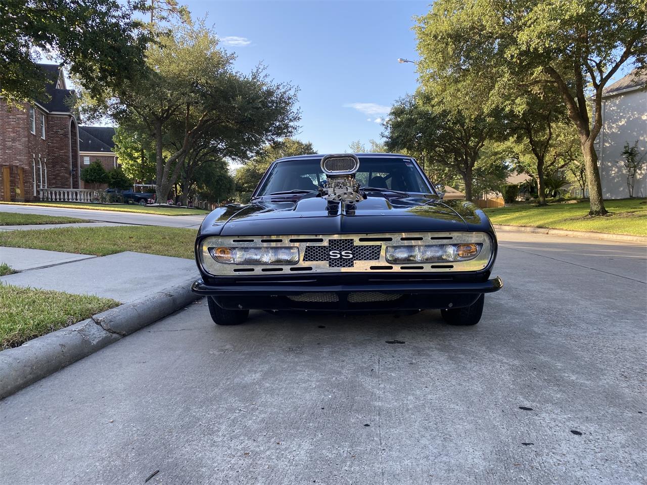 Chevrolet-Camaro-1967-Custom-Black-11