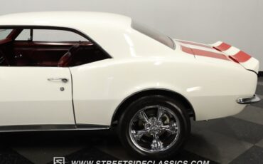 Chevrolet-Camaro-1967-Ermine-White-Red-24