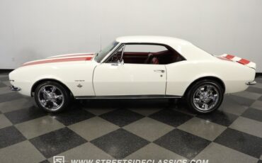 Chevrolet-Camaro-1967-Ermine-White-Red