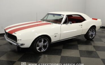 Chevrolet-Camaro-1967-Ermine-White-Red-7