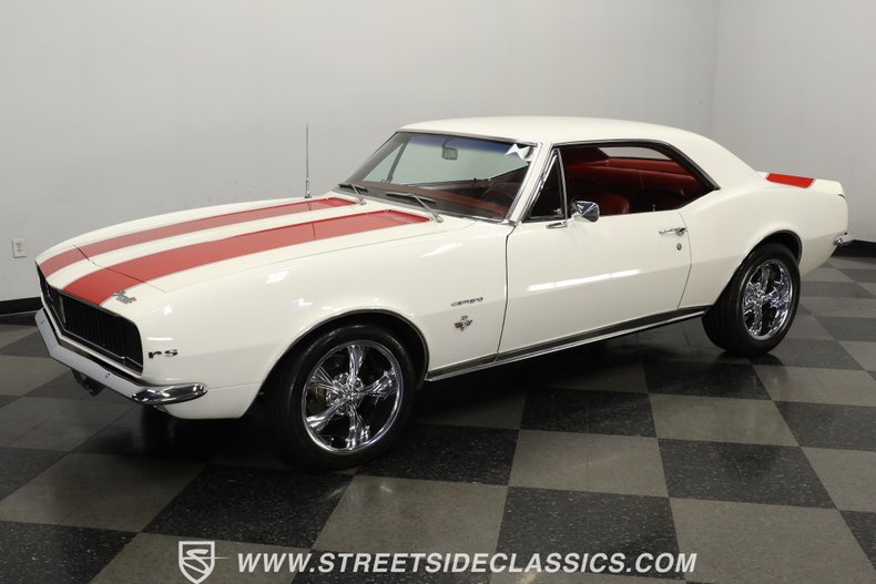 Chevrolet-Camaro-1967-Ermine-White-Red-7