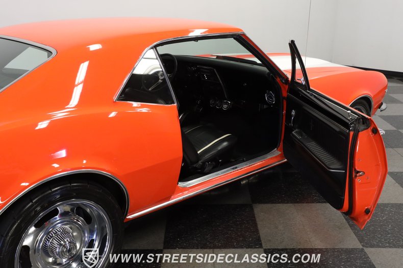 Chevrolet-Camaro-1967-Hugger-Orange-Black-11