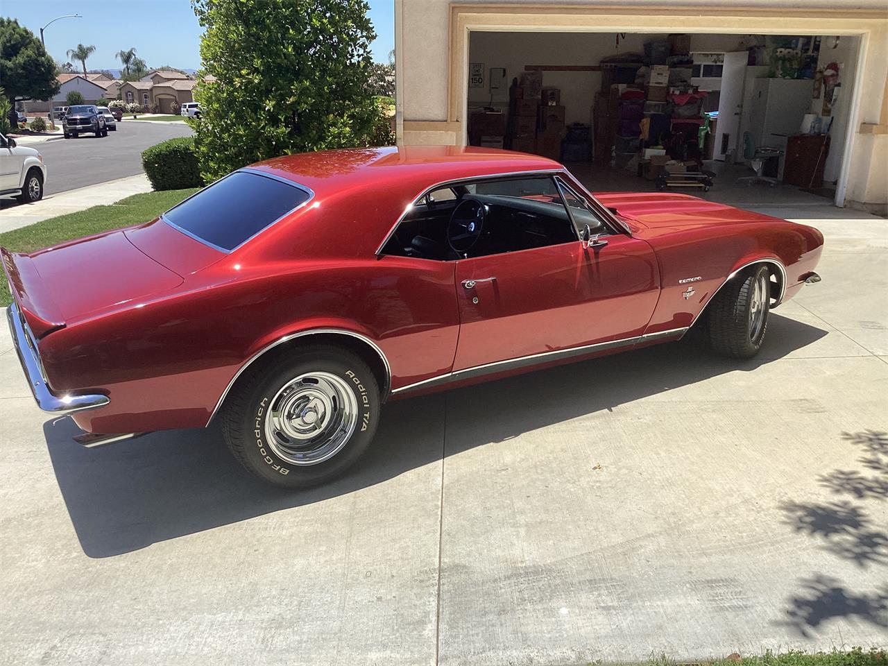 Chevrolet-Camaro-1967-Inferno-red-Black-3