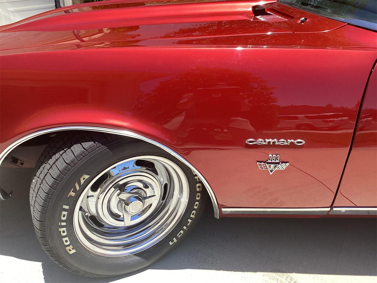 Chevrolet-Camaro-1967-Inferno-red-Black-4