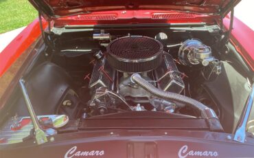 Chevrolet-Camaro-1967-Inferno-red-Black-5