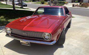 Chevrolet-Camaro-1967-Inferno-red-Black-8