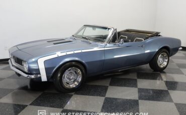 Chevrolet-Camaro-1967-Light-Blue-Metallic-Black-2