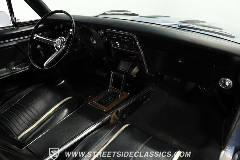 Chevrolet-Camaro-1967-Light-Blue-Metallic-Black-21