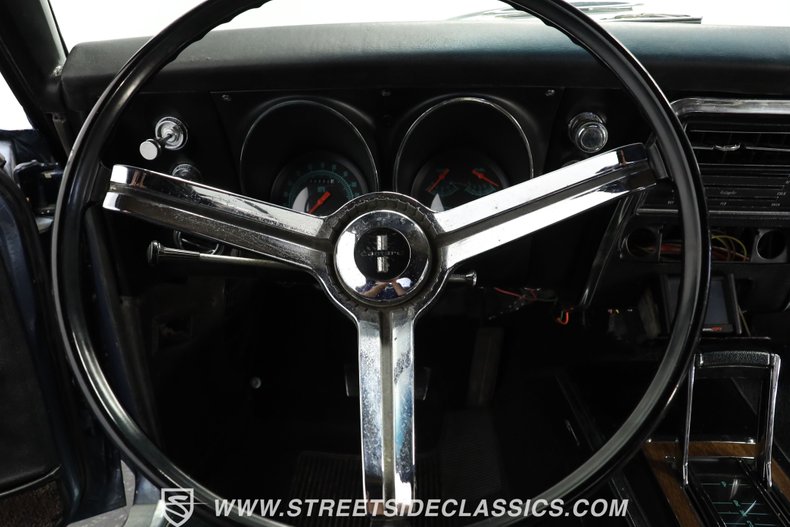 Chevrolet-Camaro-1967-Light-Blue-Metallic-Black-25