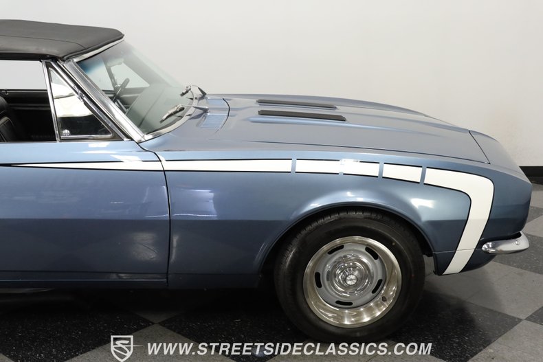 Chevrolet-Camaro-1967-Light-Blue-Metallic-Black-28